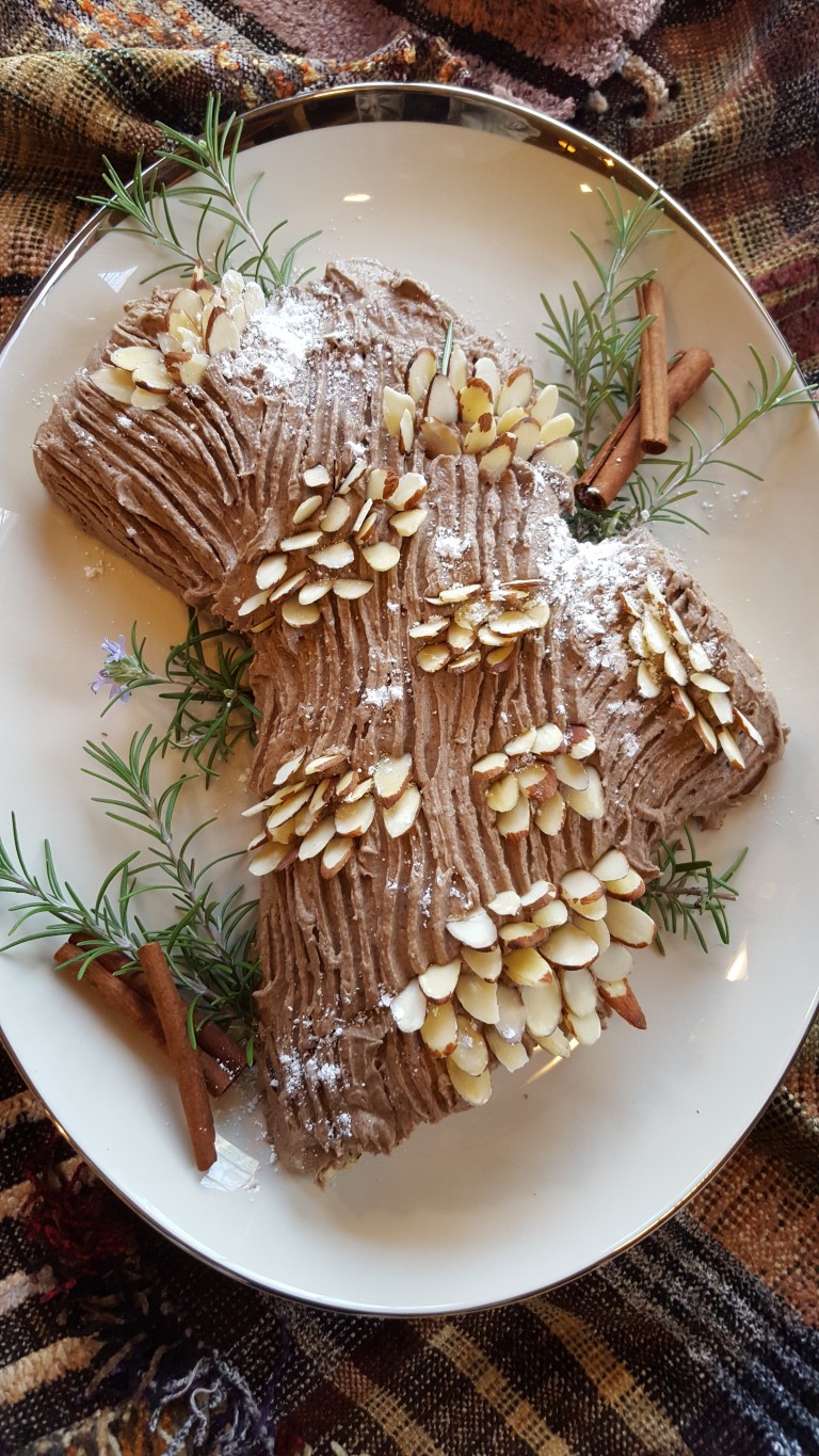 Vegan Buche de Noel–with Chocolate Mousse Filling and Mocha Buttercream ...
